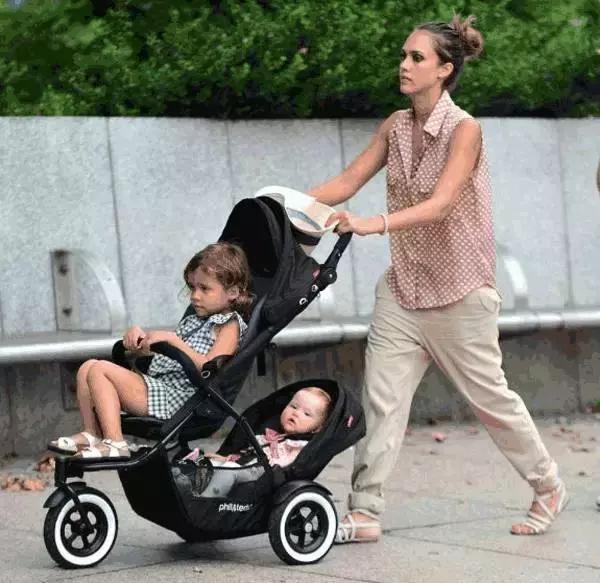明星宝宝都用什么婴儿推车,明星们都用哪款婴儿推车