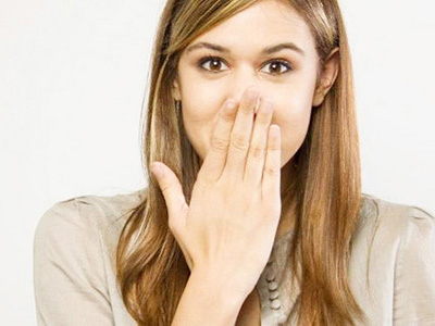 这8个症状暗示你有疾病危险,早期四个症状要谨慎