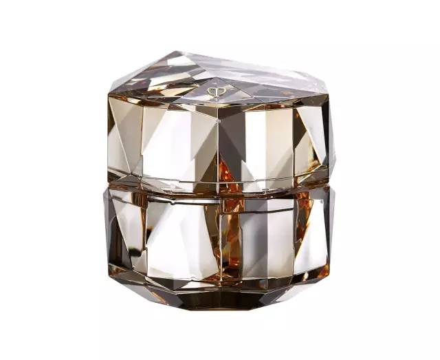 抗老熬夜受损的肌肤,熬夜要用什么护肤品补回来