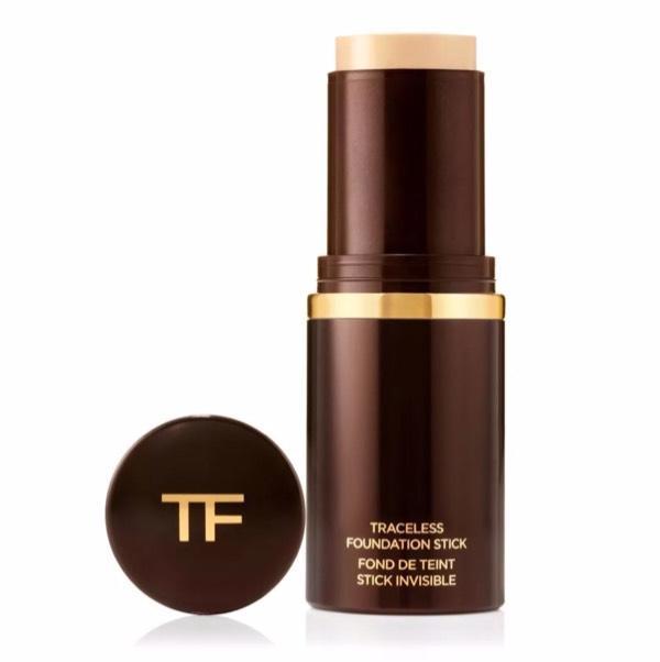 涂粉底用什么手法,涂粉底正确的顺序