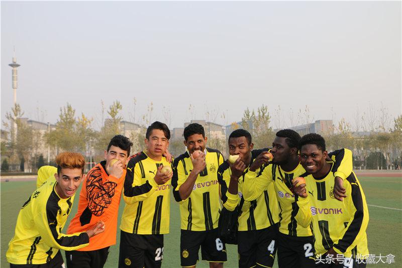 太原理工大学国际教育沟通学院VS软件学院足球比赛