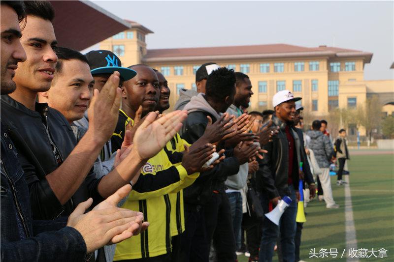 太原理工大学国际教育沟通学院VS软件学院足球比赛