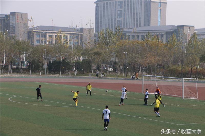 太原理工大学国际教育沟通学院VS软件学院足球比赛