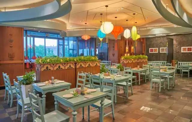 十一打折餐厅,十一月餐厅