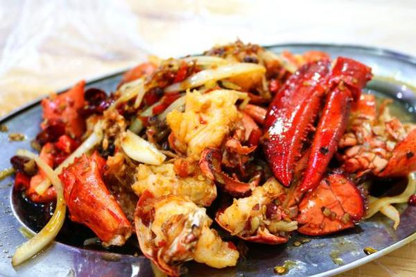 三亚第一市场怎么选海鲜,三亚第一市场海鲜在三亚哪个位置