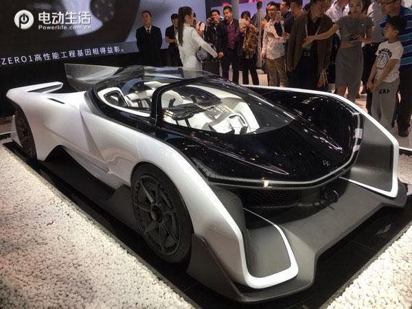 硬汉外表下的暖男大叔专访设计师Daniel