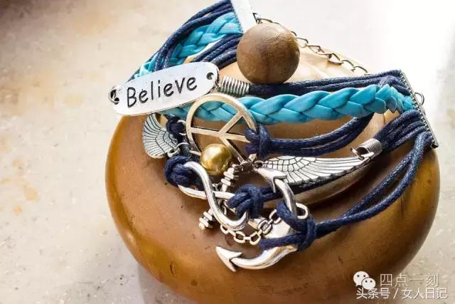 情侣之间能表达想念的手链,情侣手链只剩一个