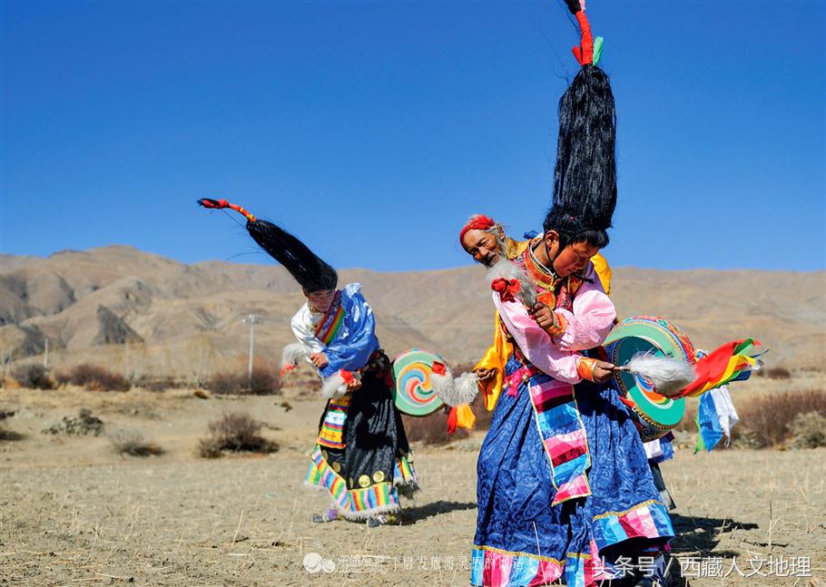 好神奇！*藏西**有些男人的长发是用来跳卓舞的，而且还上过春晚