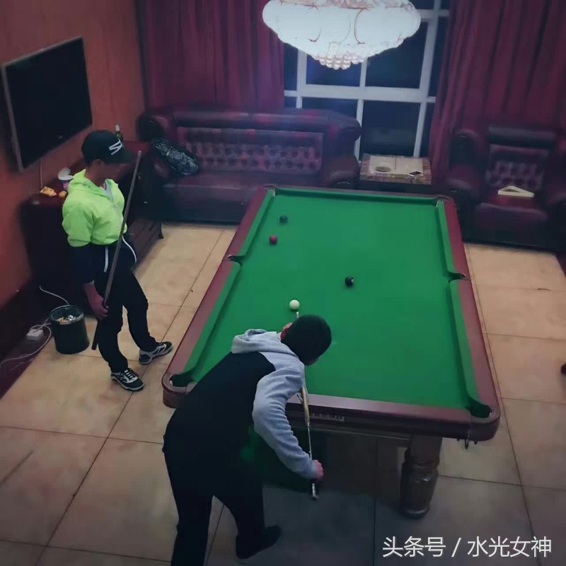 万万没想到霸道总裁,公司年会霸道总裁出场