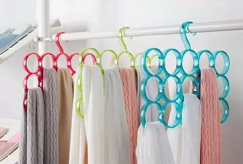 围巾这样系既有温度又有风度,冬天羊绒围巾的收纳方法