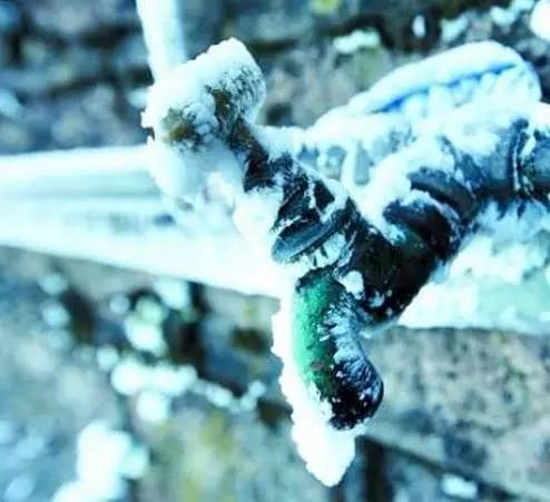 天气冷停水,由于极寒天气停水通知
