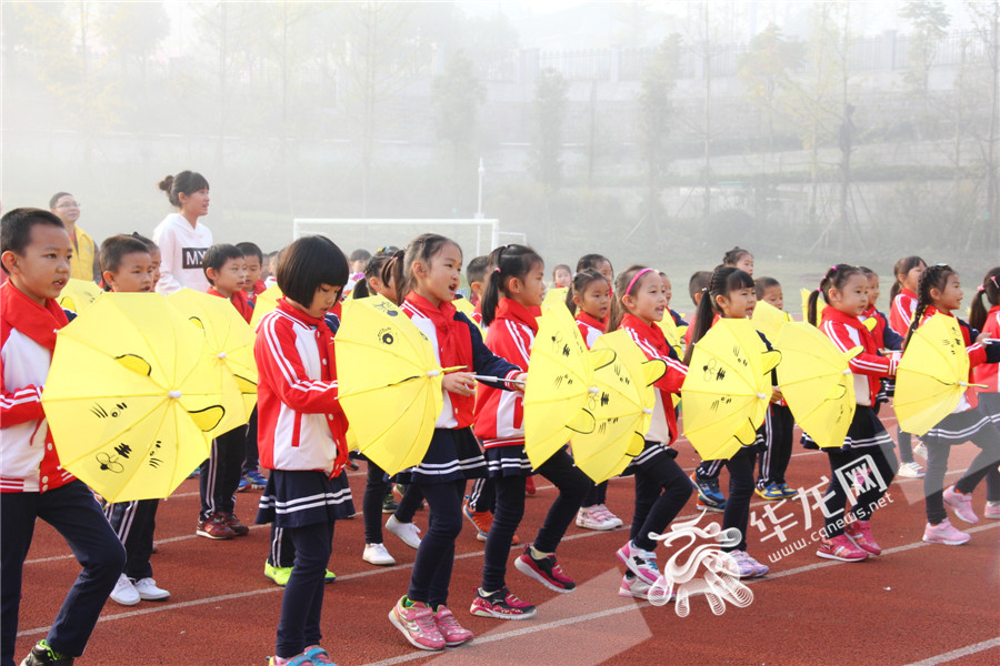 运动会家长穿衣服比赛,运动会家长穿同款衣服