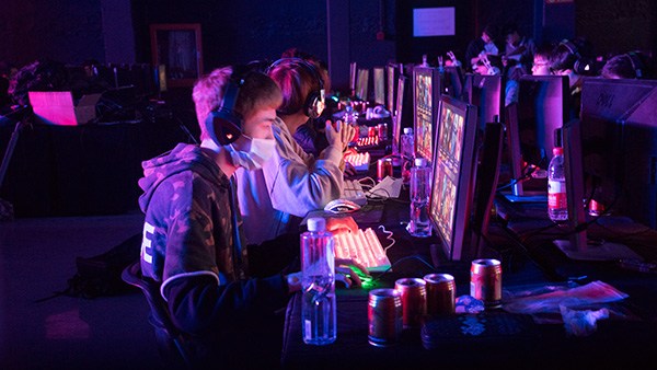 平凡少年与城市英雄：贵州MON战队的四年一梦