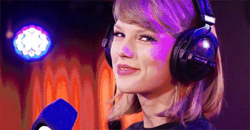 一周*服私**深扒|衣服短一截，裤子大N码女明星到了冬天还是有“腰”法！