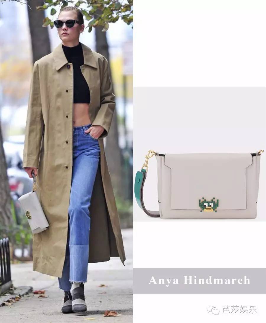 范冰冰拎着表情包走红毯,范冰冰参加天天向上视频