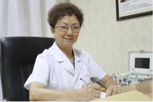 济南中研黄艳浅谈青少年如何应对*疮痤**