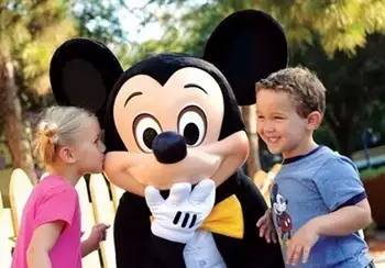 93岁高龄的米老鼠生日,88岁老头生日快乐