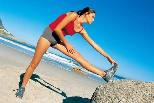 健身拉伸的正确方法和关注事项,健身拉伸的正确方式