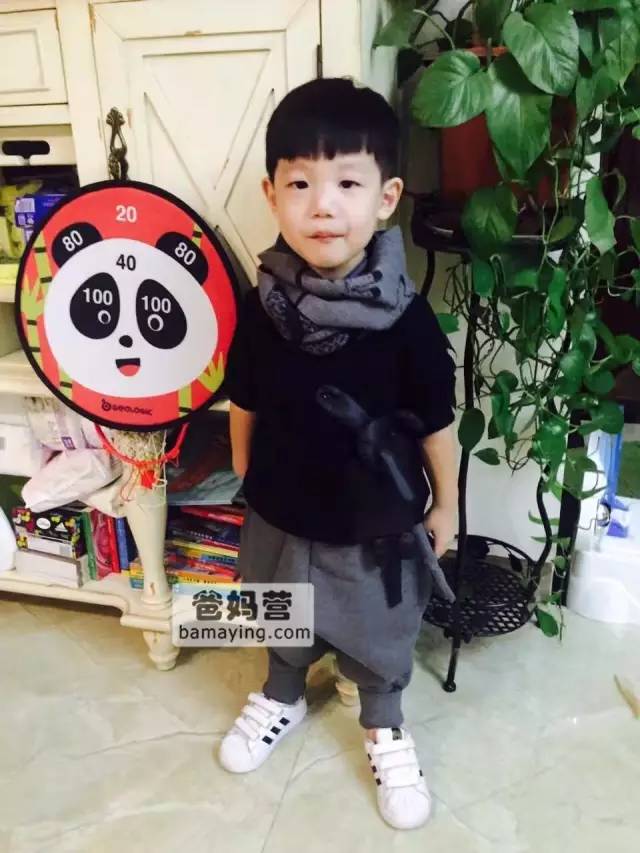 「晒穿搭」追加发奖！3份感恩礼物送给潮人爸妈们！