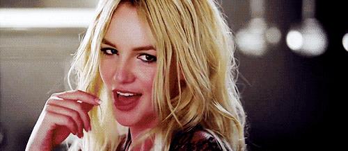 HM指甲油试色｜比起丑炸天的衣服，它家指甲油美到惊人