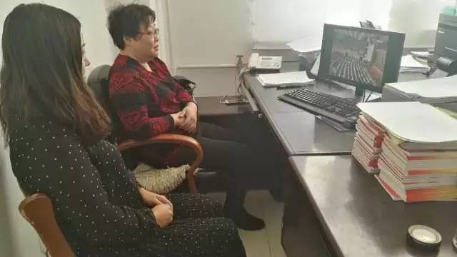 「热点关注」呼伦贝尔市妇联*党**组组织全市妇联系统认真收看自治区第十次*党**代会直播