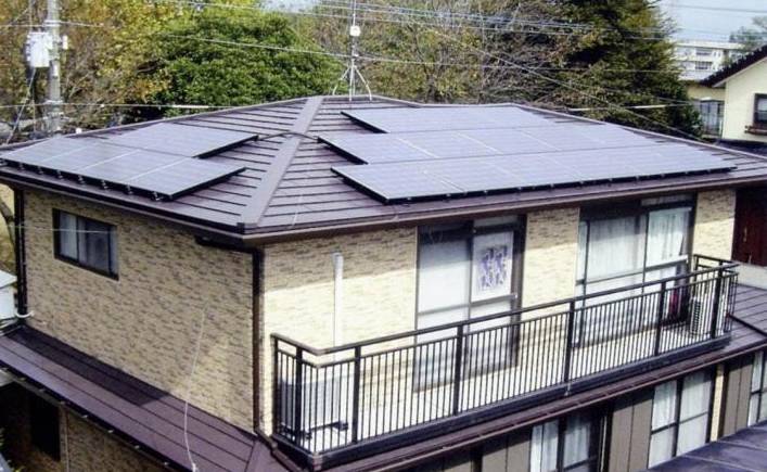 江苏家用光伏发电系统配置 (家用光伏发电完整方案)