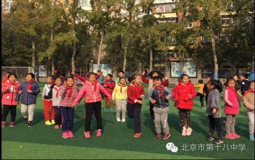 趣味性足球课堂,趣味小班足球课