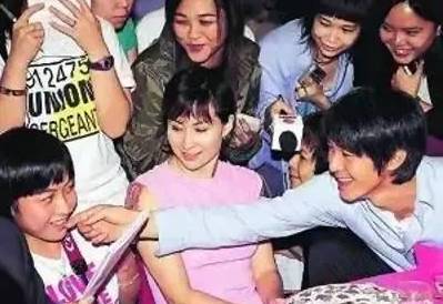 刘銮雄传,刘銮雄后宫的争斗