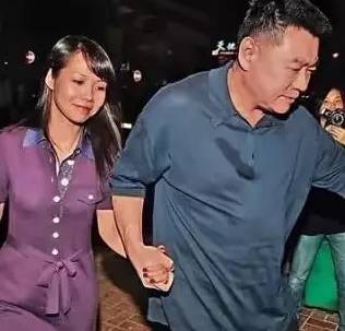 刘銮雄传,刘銮雄后宫的争斗