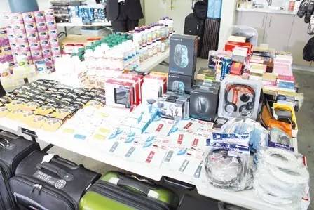 加拿*奶大**粉太火！男子在温东雇人偷奶粉，全部销往中国