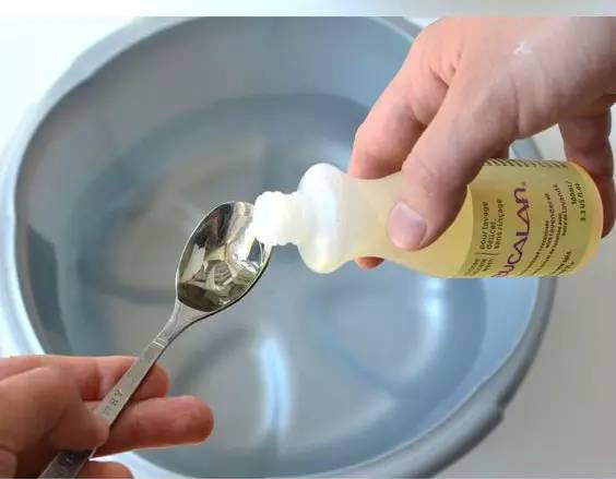 长款旧毛衣改造的最新妙招,旧毛衣不要丢一招教你变废为宝