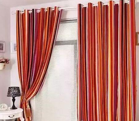 家里窗帘不水洗,自己在家洗窗帘的小窍门