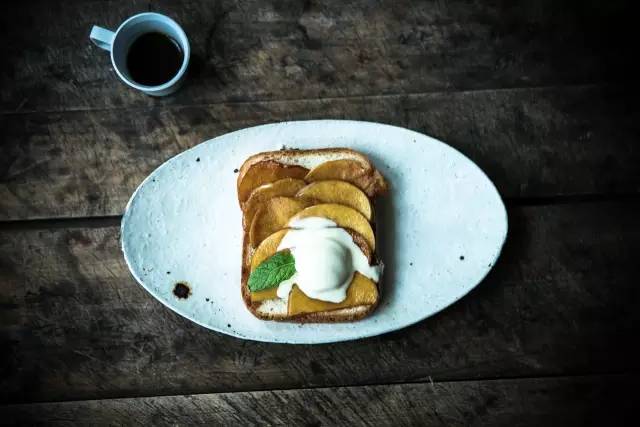 两个男人住一个双人间,两个男人共同住在一个屋子正常吗