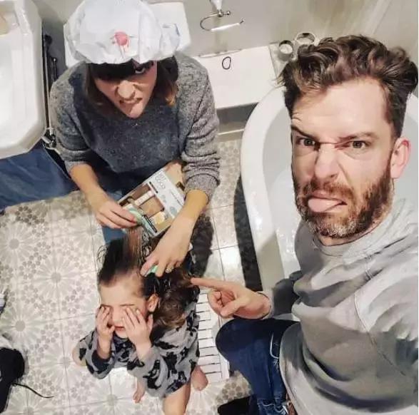 养了四个孩子的爸爸吃饭,养了很多孩子的爸爸