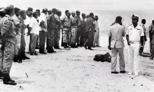 1949年的震惊全世界的事件,2002年轰动全球的空难完整版