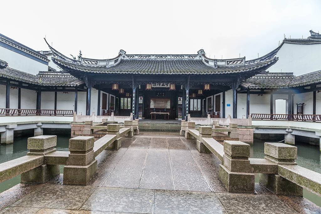 距离杭州仅30公里车程,距离杭州一小时车程的景点