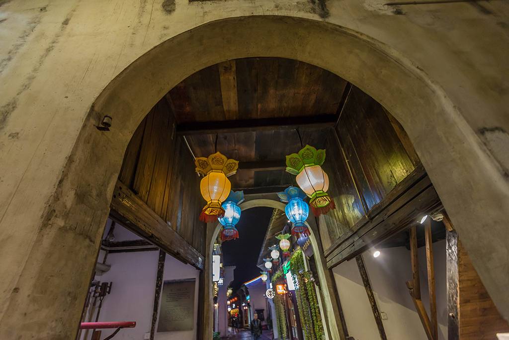 距离杭州仅30公里车程,距离杭州一小时车程的景点