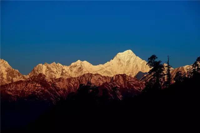 成都川西小环线4天自驾免费景点,成都自驾川西景点推荐