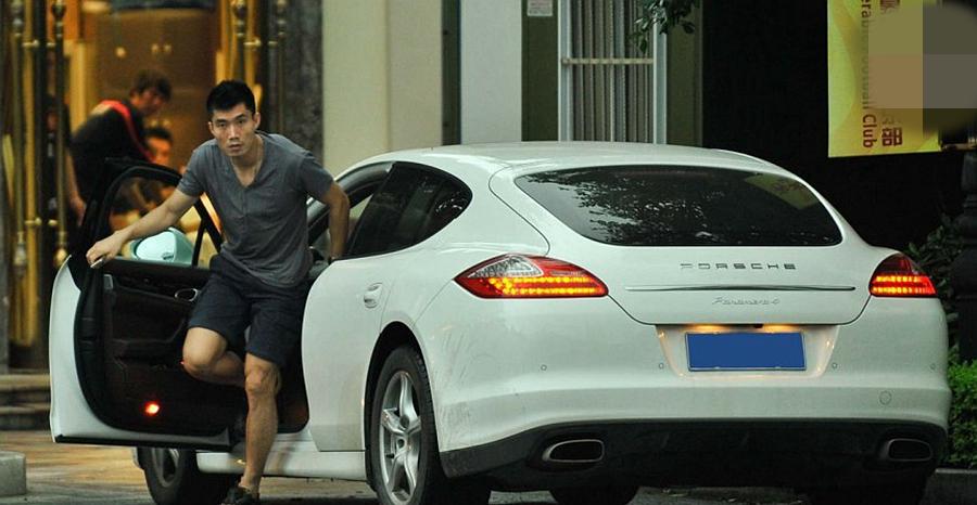 国足队长吴曦什么车,国足武磊开什么车