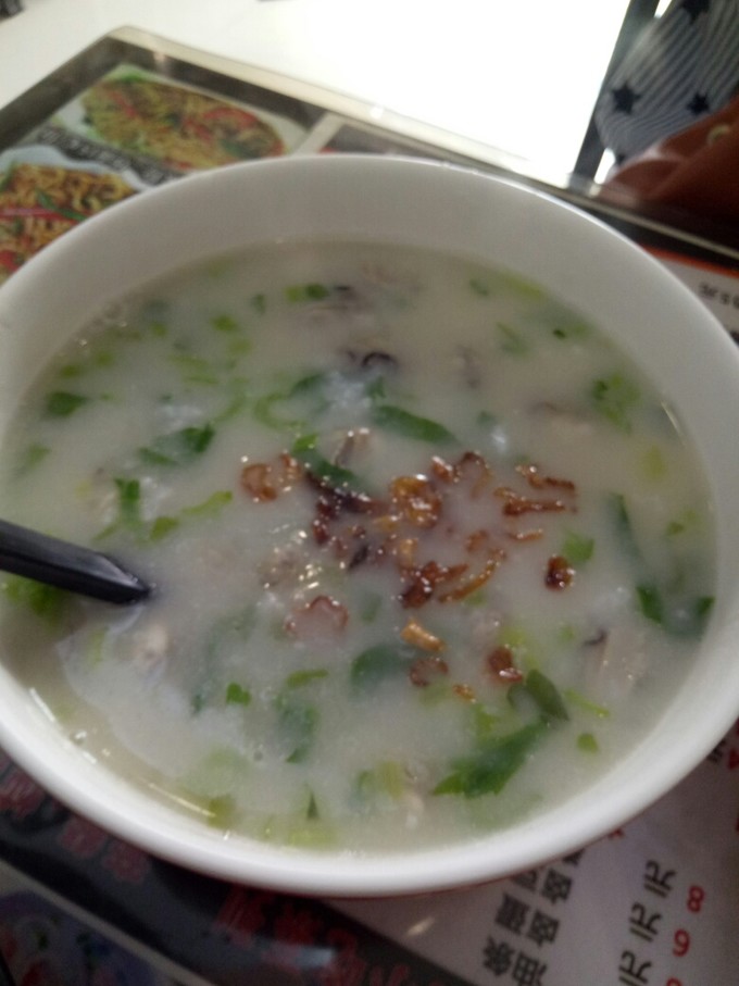 离开睁眼闭眼看见的城市，来到十一月小清新的厦门