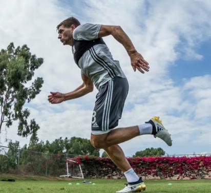 你所不知道的足球球员,杰拉德华莱士战靴