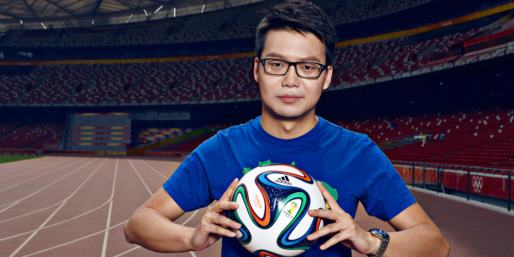 国内足球十大解说员,国内最著名的十大足球解说