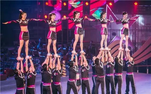 嗨，我叫惠州学院，今年70岁了！