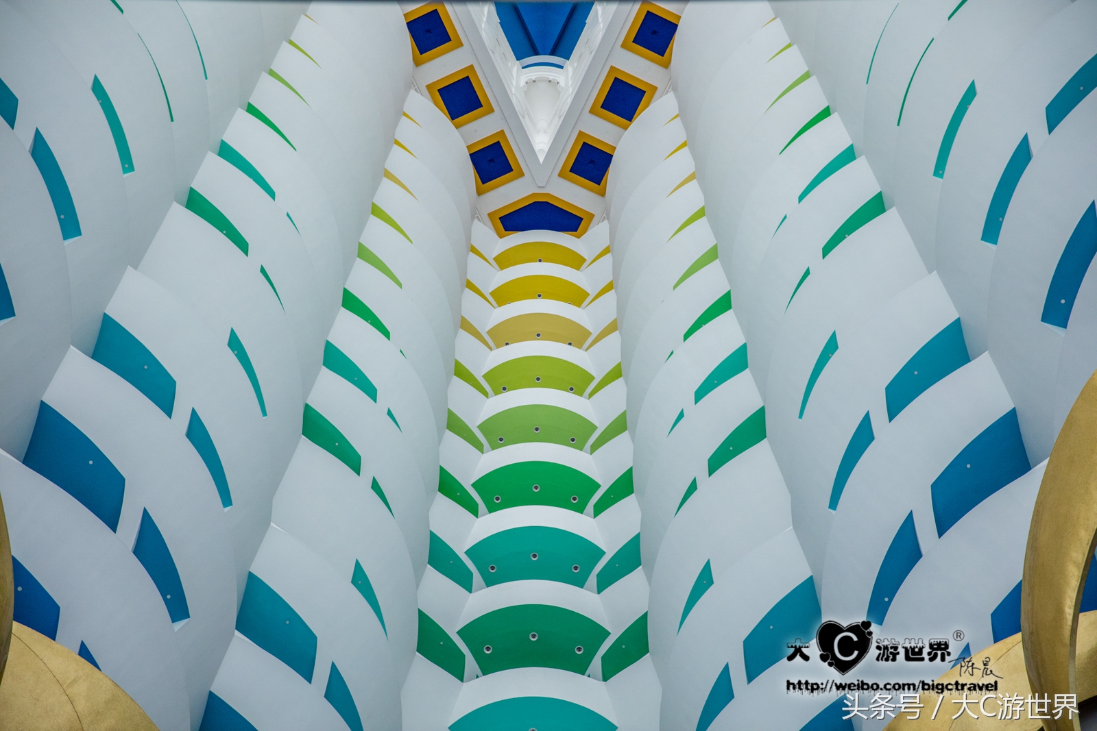 旅游的中国夫妻住迪拜帆船酒店,住迪拜帆船酒店攻略