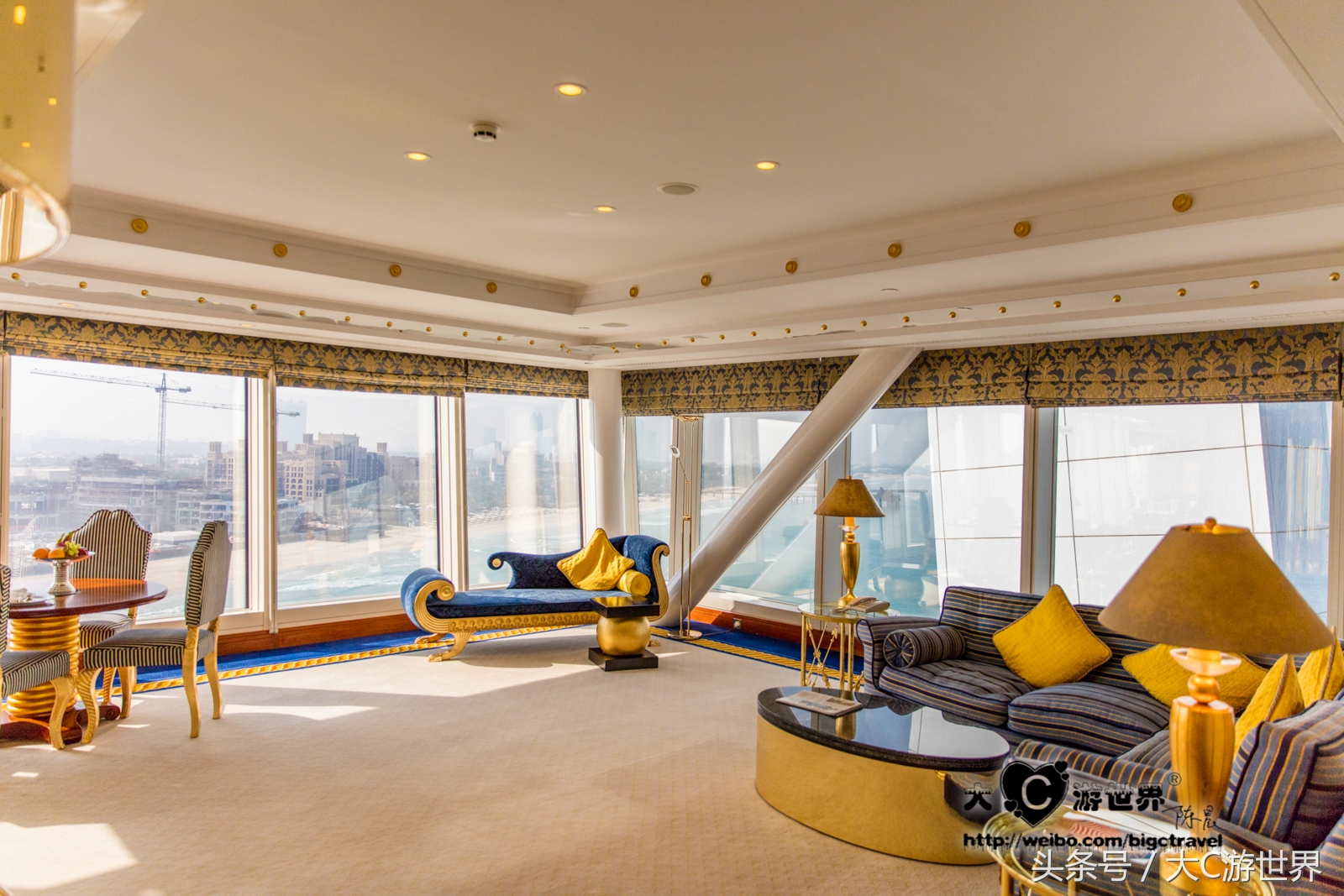 旅游的中国夫妻住迪拜帆船酒店,住迪拜帆船酒店攻略