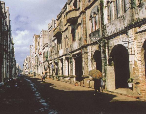 从广州飞往上海的机票价格,12月广州到苏州的飞机票多少钱