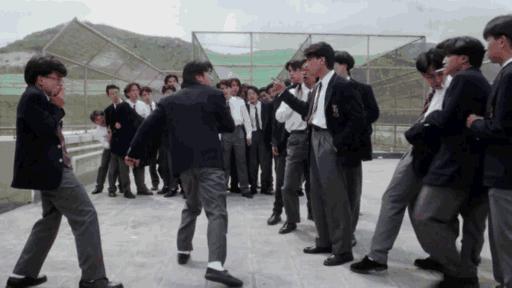 周星驰致敬过李小龙的电影有哪些,周星驰看了李小龙的电影之后感受