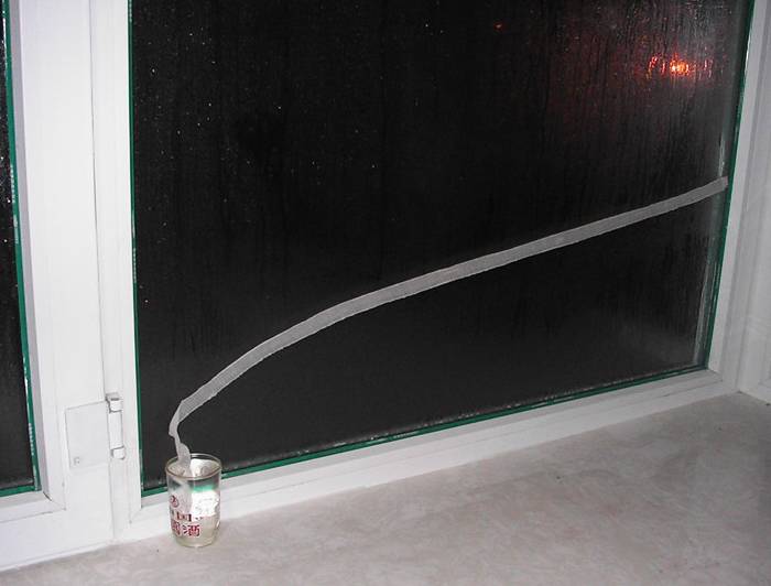 冬天高层窗户老淌水怎么回事,断桥铝冬天窗户淌水怎么解决