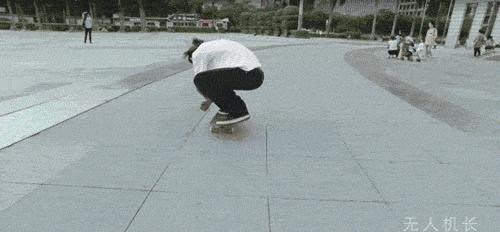 一步一步教你如何玩滑板,滑板要怎么玩
