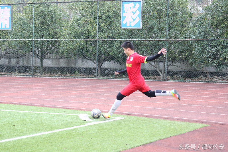 相互沟通增进友谊,沟通互鉴提升文化自信